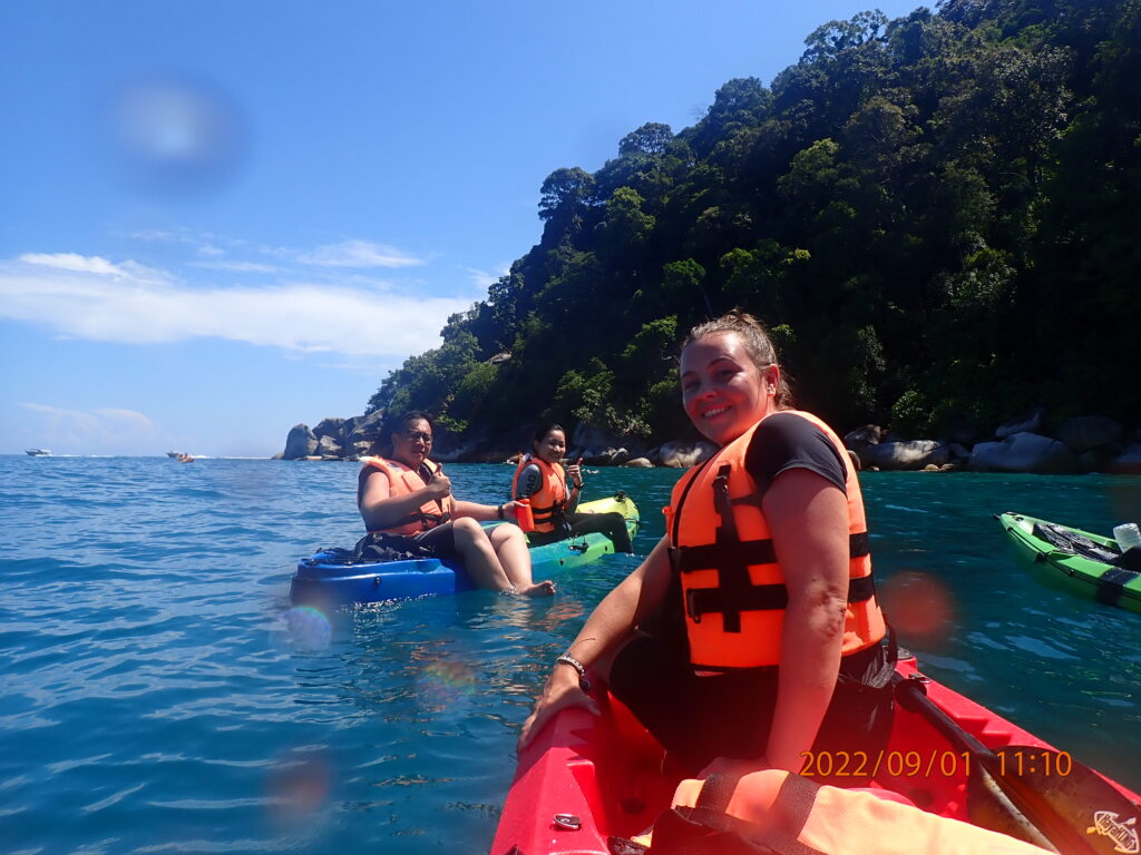 Protection des tortues en Malaisie en Kayak