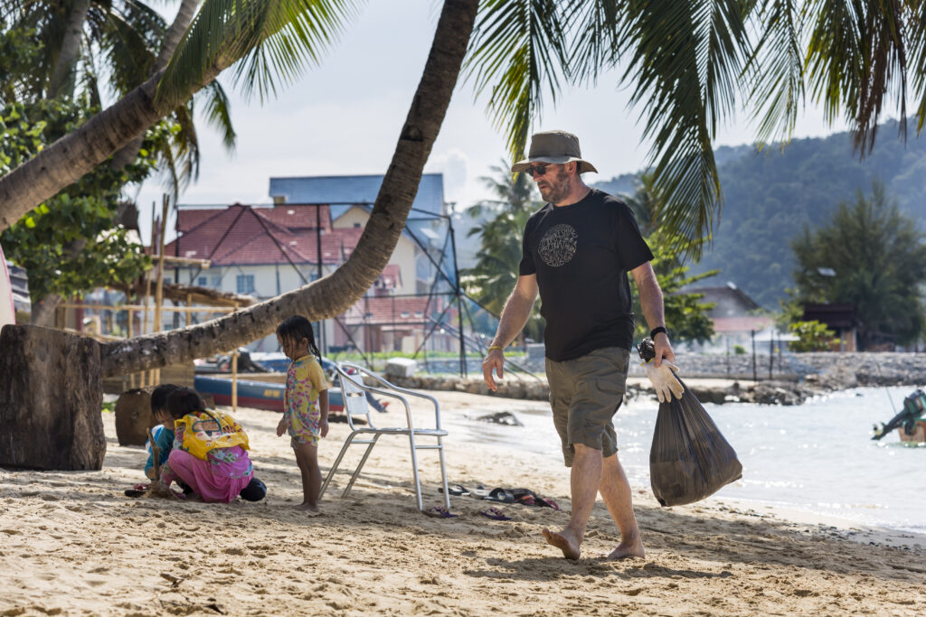 Le projet perhentian Marine Research Station est basé dans le village de Kampung